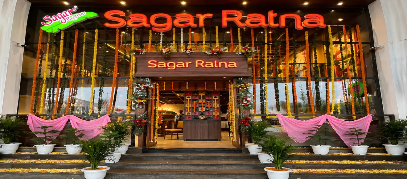Restaurant in Greater Noida